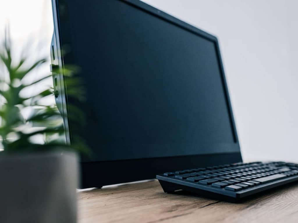 Top 15 Basic Computer Courses List For Beginners Career Flyes